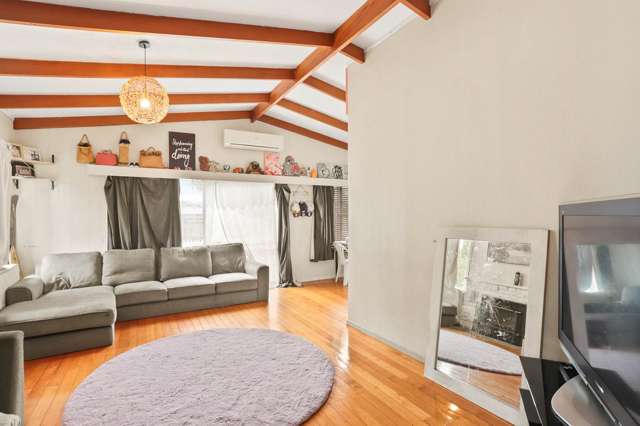 6 Fairdene Avenue Henderson_2