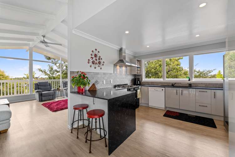 329 Cobham Drive Hillcrest_1