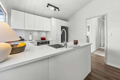 27 Rotoiti Avenue_4