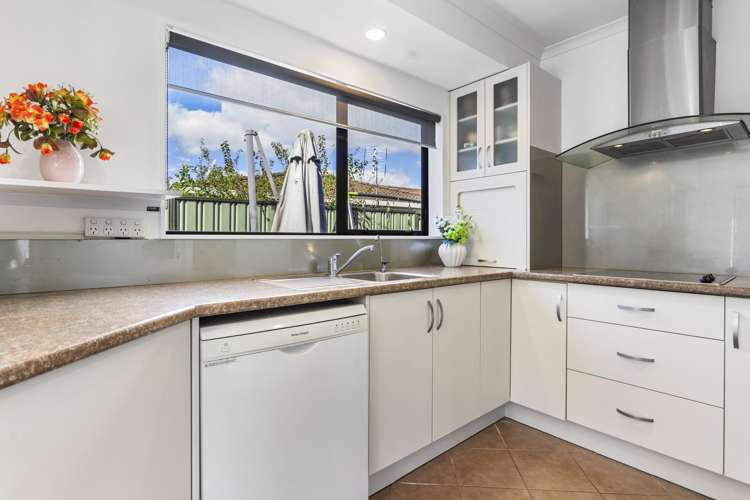 25f Youngs Road Papakura_3