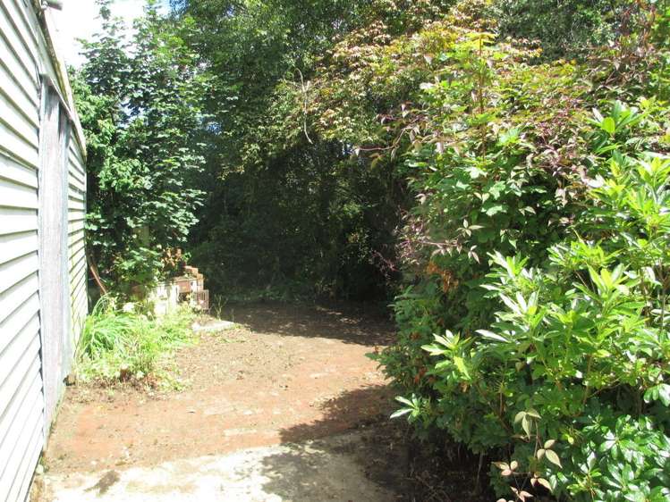 869 Tahakopa Valley Road Catlins Surrounds_17