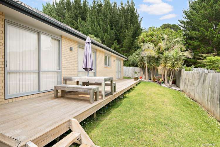 27 Barwick Place Stanmore Bay_12