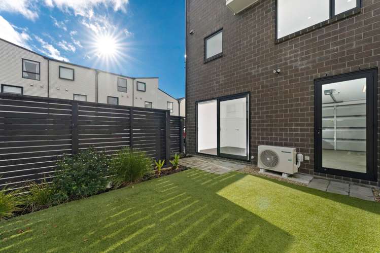 10/1 Fruitvale Road New Lynn_18