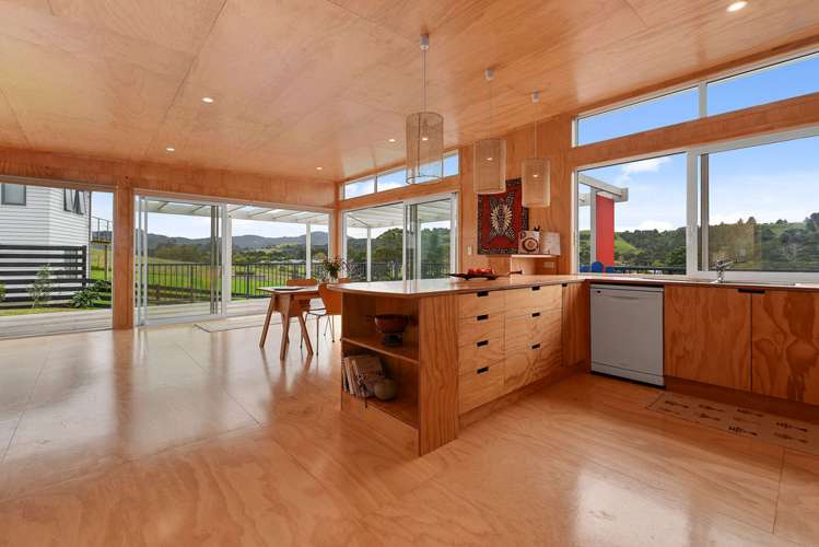 19 Laly Haddon Place Matakana_4