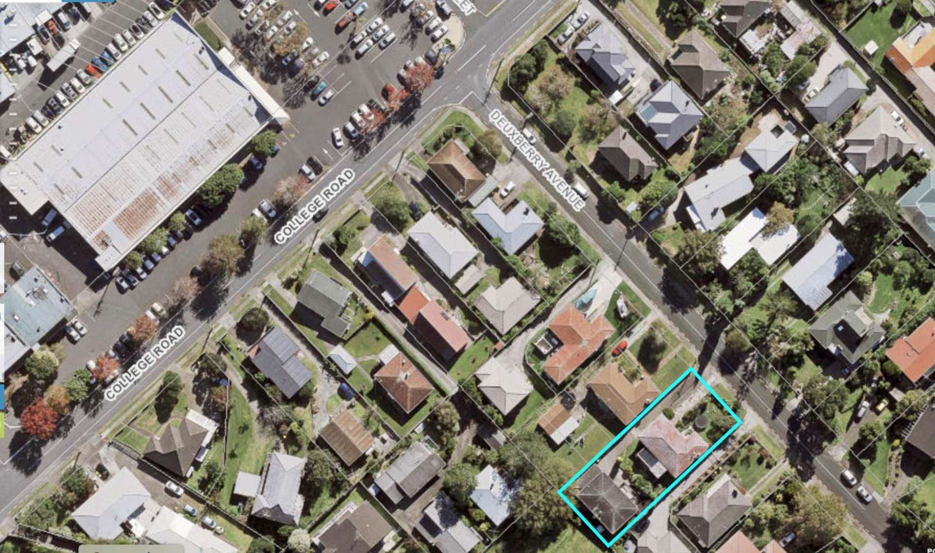 2/7 Deuxberry Avenue Northcote_0