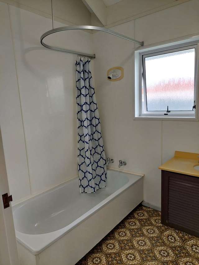 299B Westminster Avenue Tamatea_1