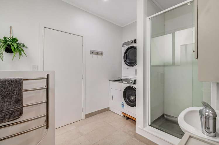 121 Noakes Hill Road Silverdale_21