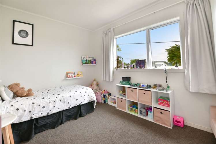 18a Hand Road Helensville_15