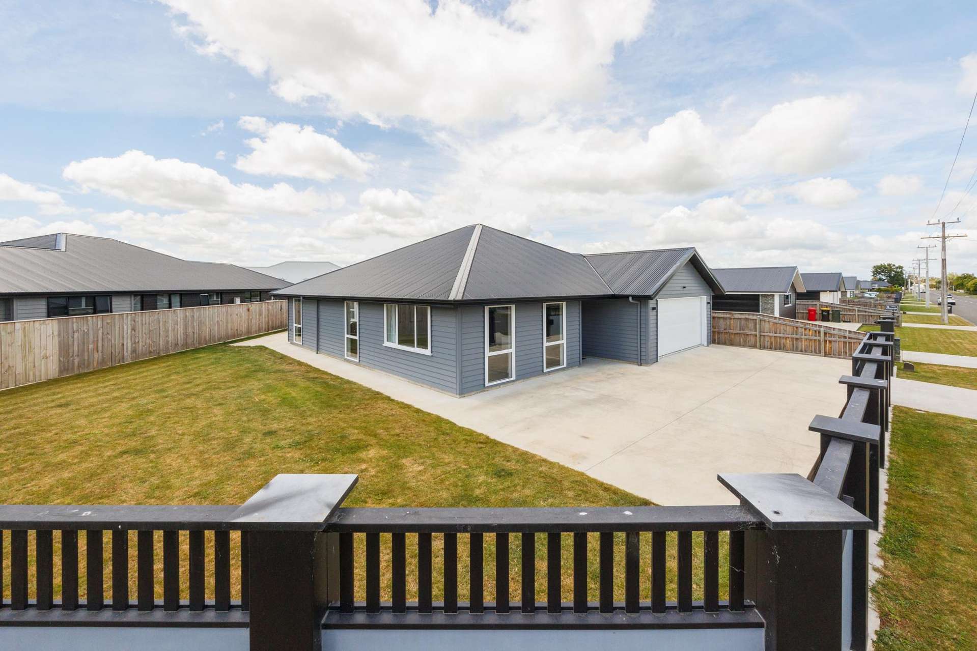 64 Pharazyn Street Feilding_0