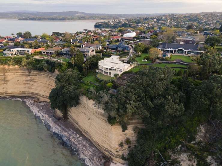 10 Colleen Court, Cockle Bay, Auckland