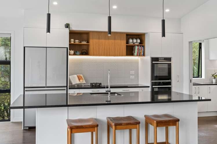 2 Odlin Lane Red Beach_2