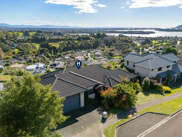 Mortgagee sale - family home, fantastic views!