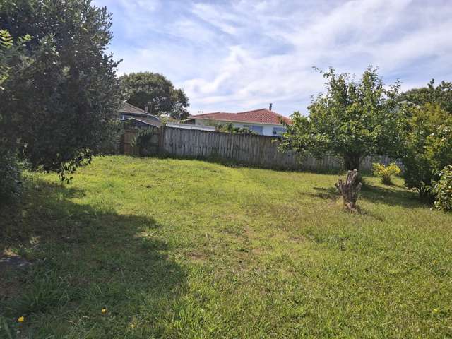 Developers’Dream–MUST SELL!989m² Prime Opportunity