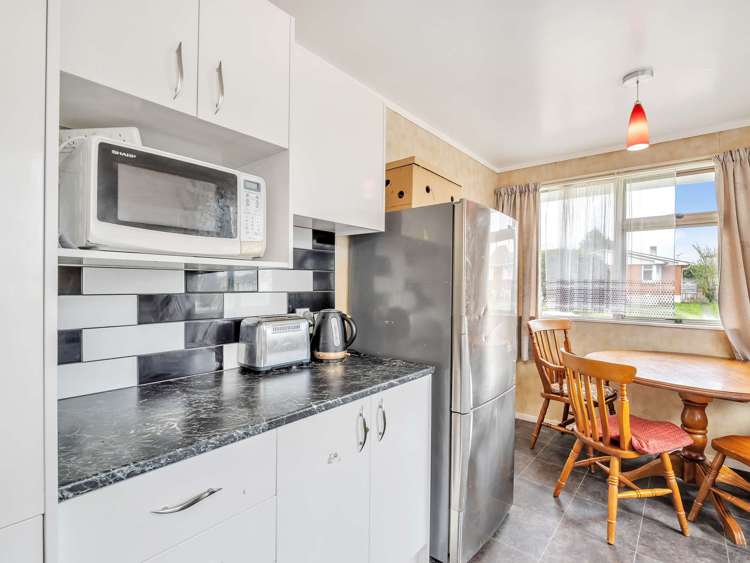 13 McCorkindale Street Feilding_6