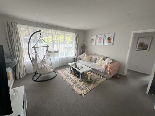 2/41 Roberta Drive Somerfield_4