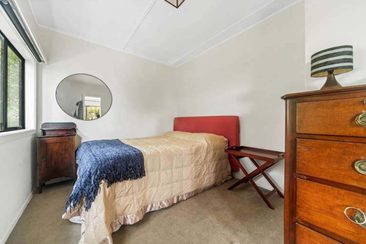 11 Te Papa Road Kawakawa Bay_9