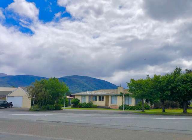 69 Town Centre Te Anau_2