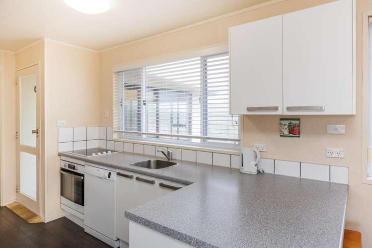 20 Thomas Place Foxton Beach_17