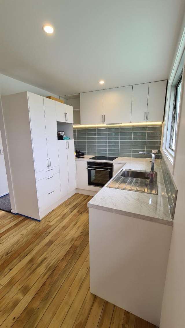 6 Hilltop Avenue 11640_3