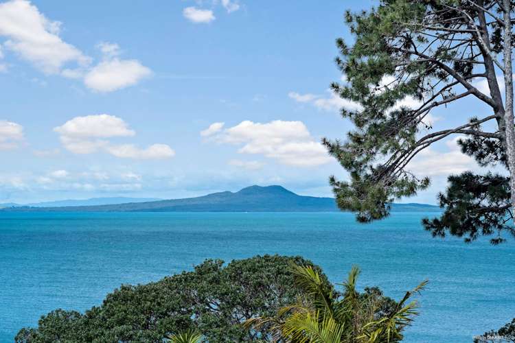 73 Cliff Road Torbay_7