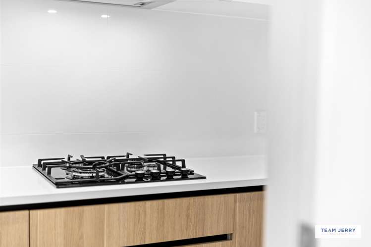 44 Furlough Road Opaheke_29