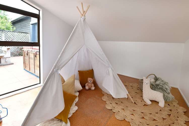 2/3 Beach Road Stanmore Bay_14