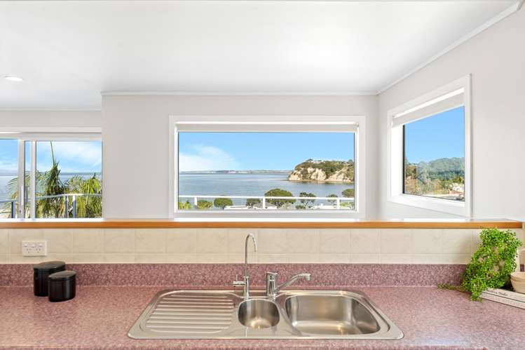 24a Zita Avenue Matakatia_4