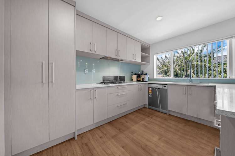 16 Kereru Rise Papakura_8