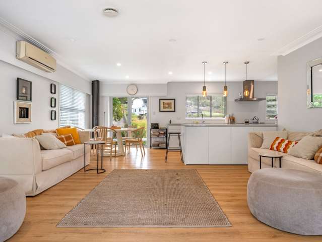 13 Hartles Place Mellons Bay_3