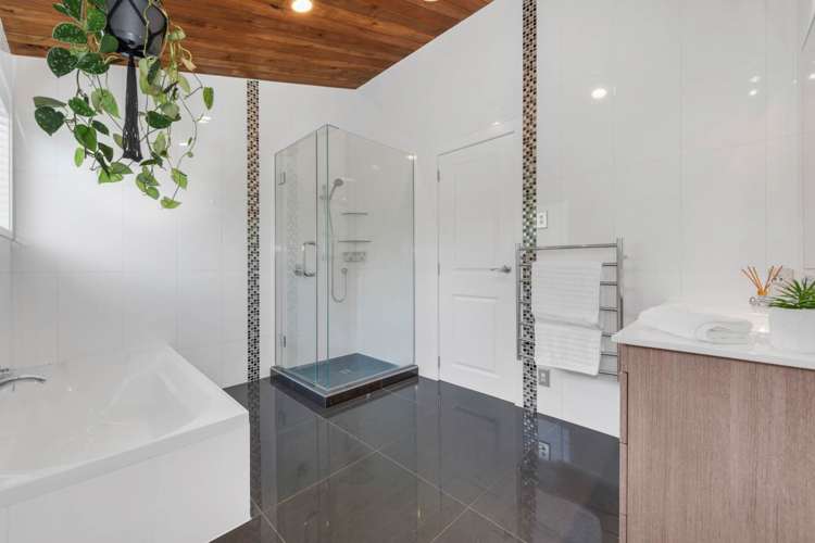 6 Pohutukawa Road Beachlands_28