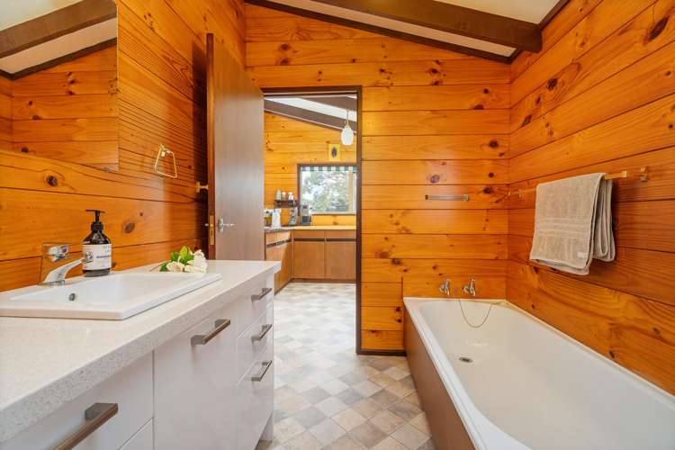 3 Wigmore Crescent Hahei_21