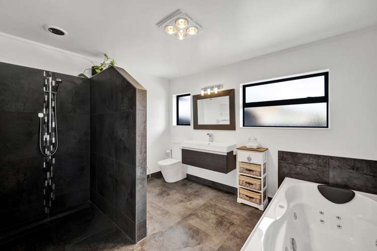 12 Hunter Street Normanby_8