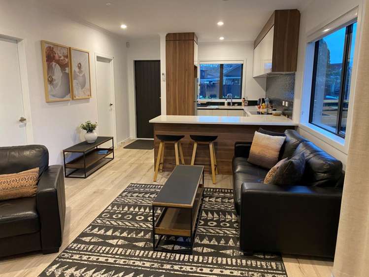 1A/23 Hibiscus Avenue Hamilton Lake_4