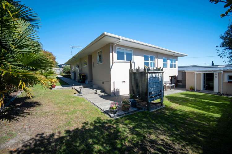 31 Maitland Avenue Stoke_5