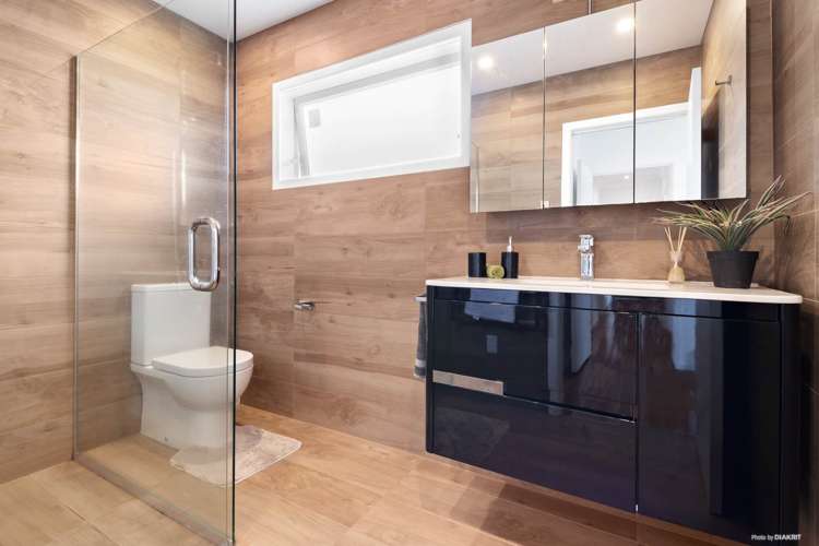 28 Clinton Avenue Te Atatu Peninsula_7