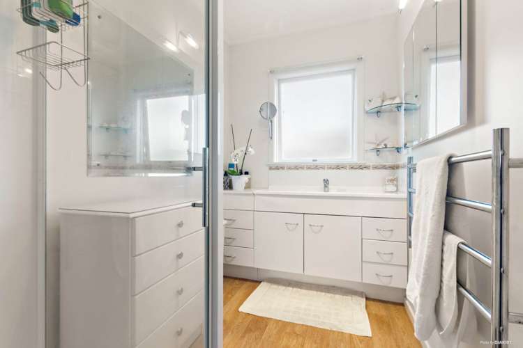 16 Letterkenny Place Blockhouse Bay_8