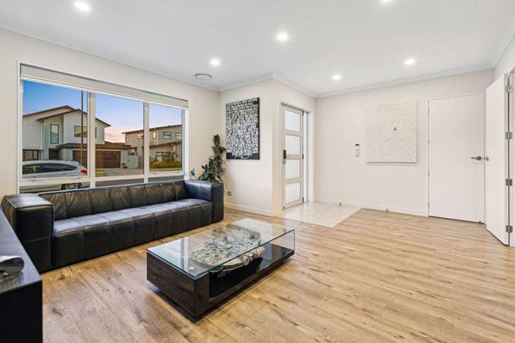 7 Horsefields Drive Flat Bush_20