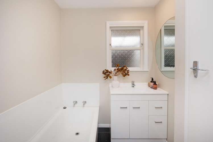 5 Sutherland Crescent Westbrook_17