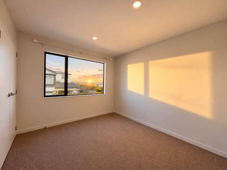 6 Alexander French Close Millwater_11