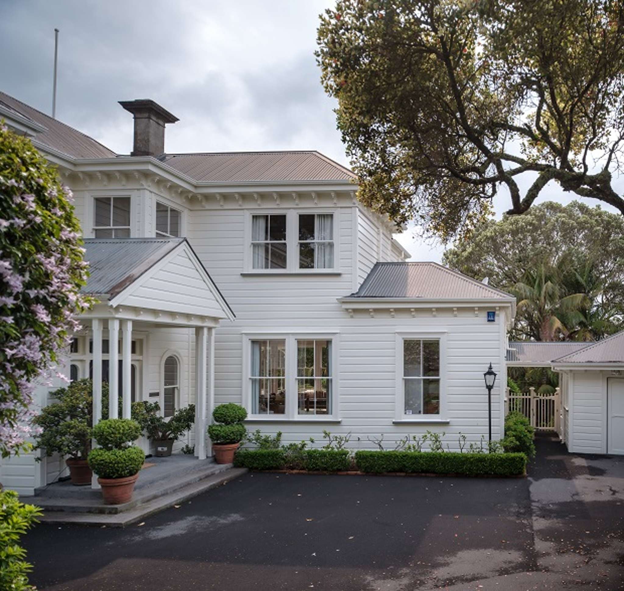 One of New Zealand's most prized homes has sold