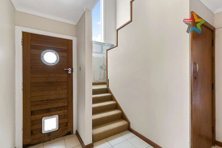 46 Shelly Bay Road Maupuia_6