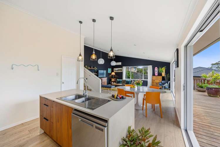 60 Mili Way Ranui_15