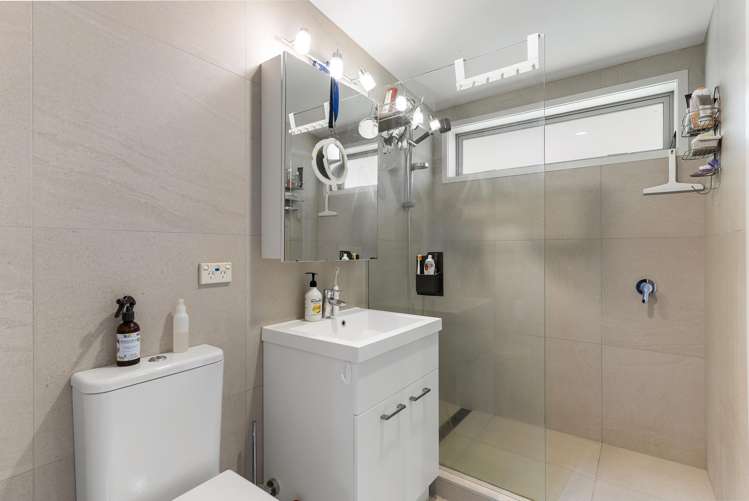 14/13 Kaihu Street Northcote_12