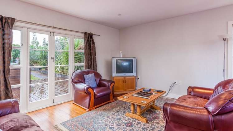 28 Routley Drive Glen Eden_1