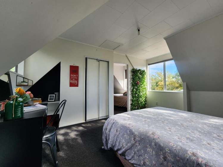 1138 South Road Oakura_20