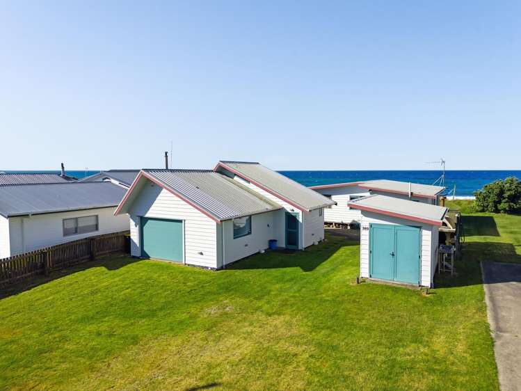 389 Pukehina Parade_3