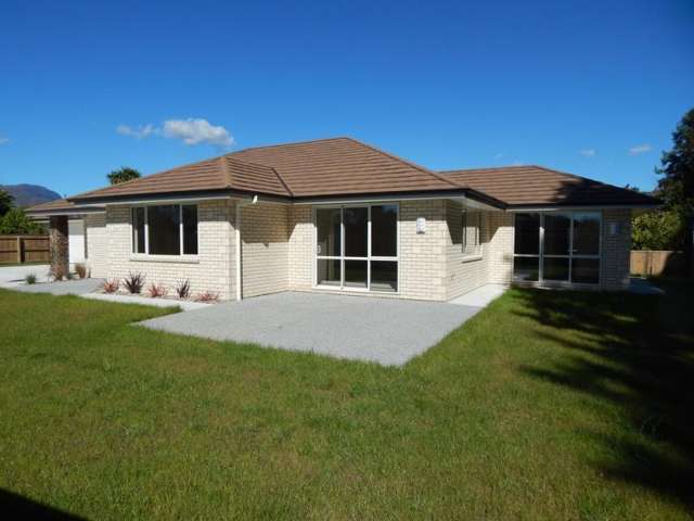 11 Kawatiri Place Westport_2