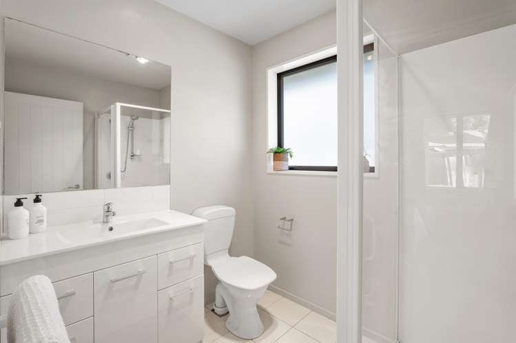 17 St Thomas Place Woolston_15