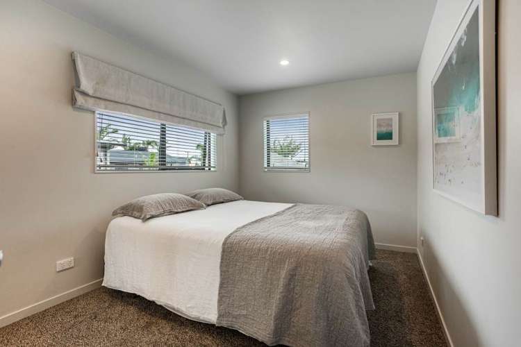 9a Marellen Drive Red Beach_12