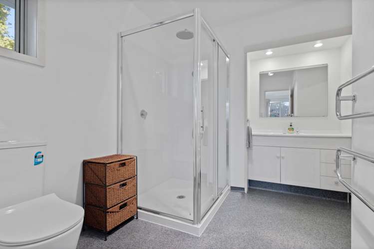 67 Lakewood Drive Burwood_9